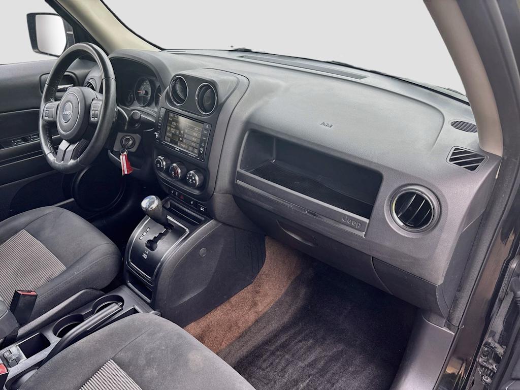 Thumbnail: 2014 Jeep Patriot - 14