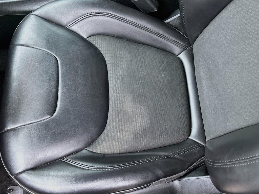 Thumbnail: 2021 Jeep Cherokee - 26