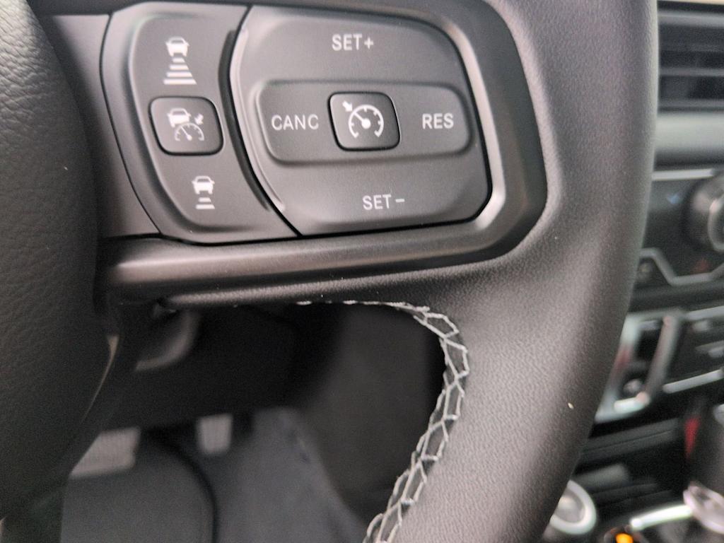 Thumbnail: 2026 Jeep Wrangler - 18