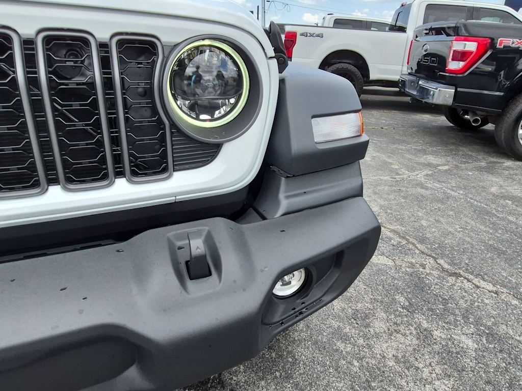 Thumbnail: 2026 Jeep Wrangler - 23