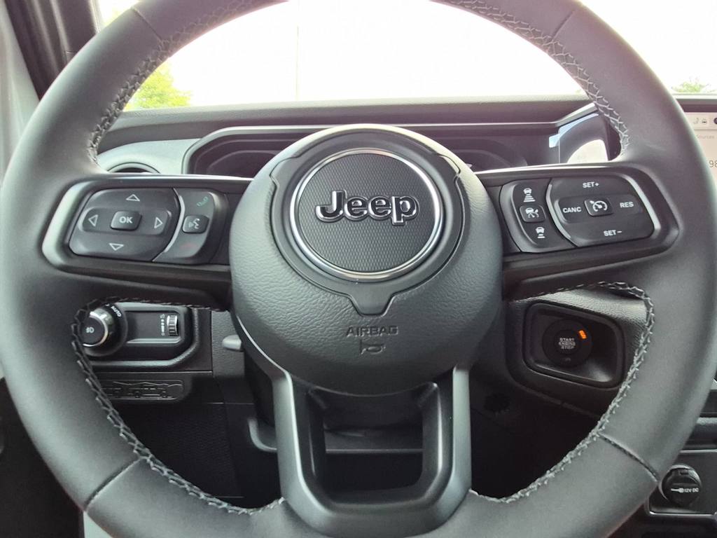 Thumbnail: 2026 Jeep Wrangler - 10