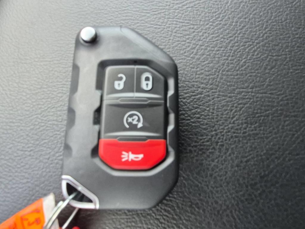 Thumbnail: 2026 Jeep Wrangler - 18