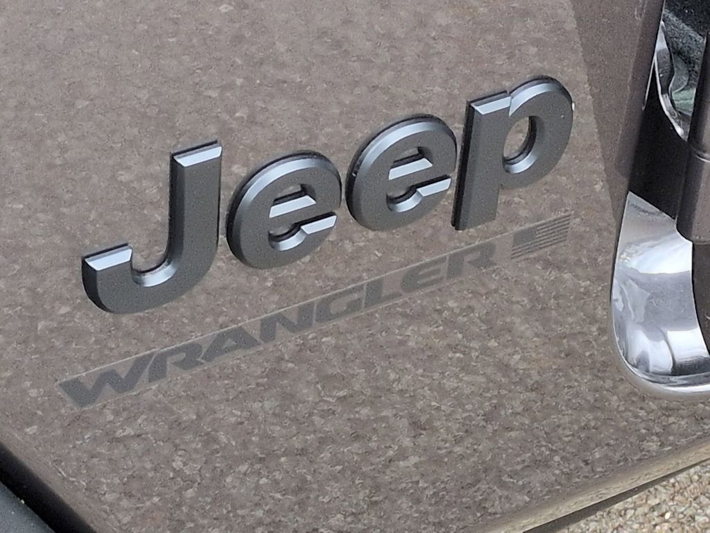 Thumbnail: 2026 Jeep Wrangler - 7