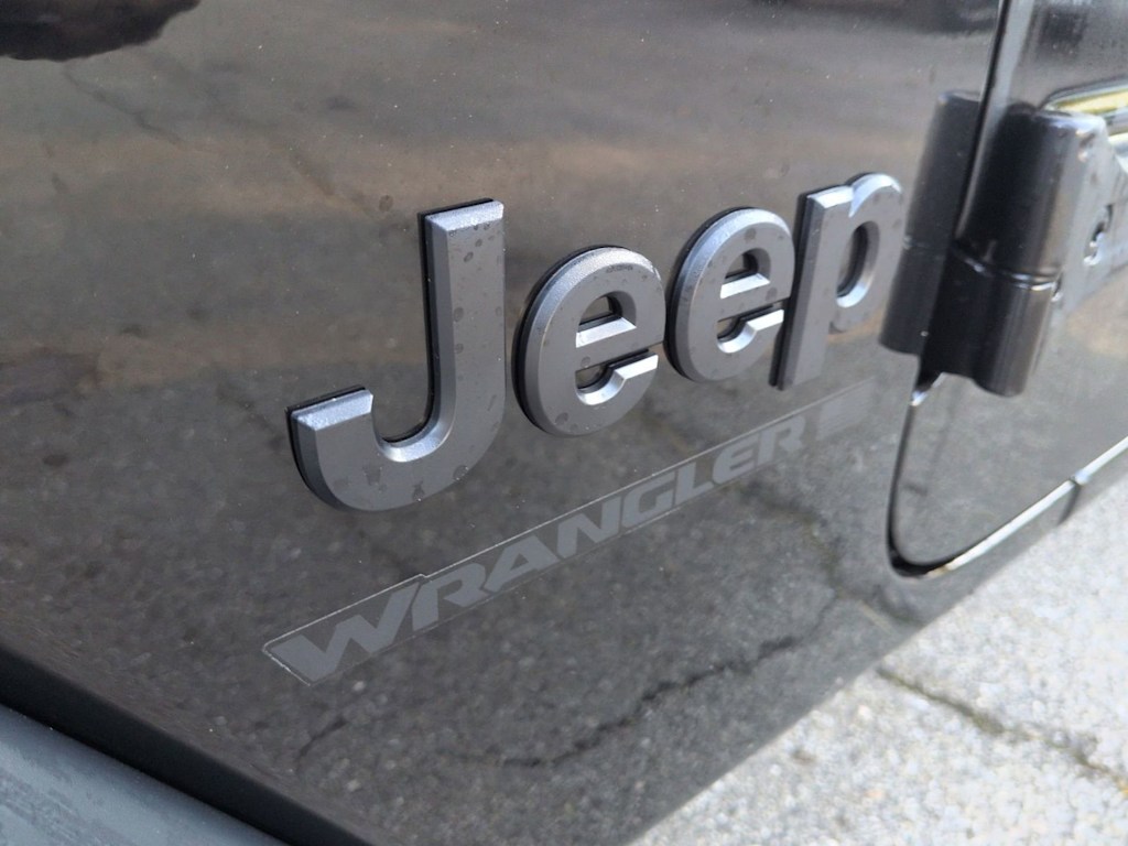 Thumbnail: 2026 Jeep Wrangler - 7
