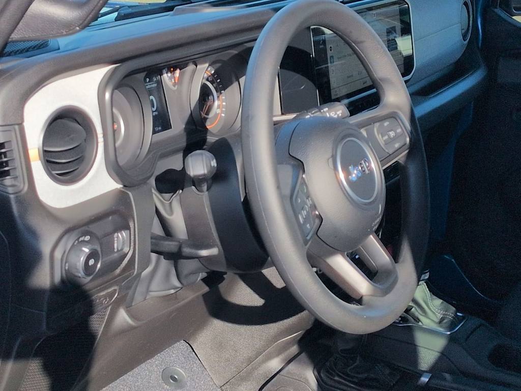 Thumbnail: 2026 Jeep Wrangler - 9