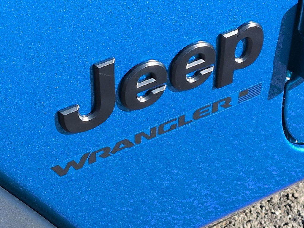 Thumbnail: 2026 Jeep Wrangler - 14