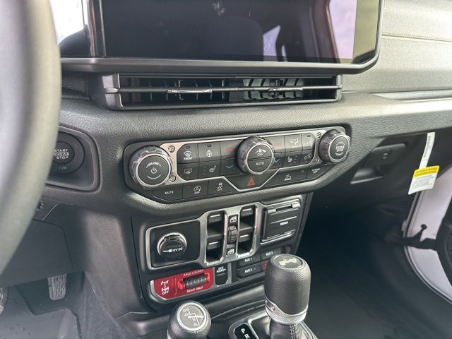 Thumbnail: 2026 Jeep Wrangler - 12