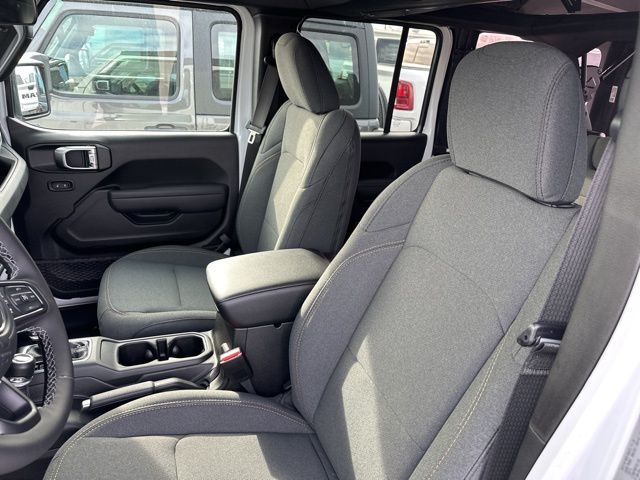 Thumbnail: 2026 Jeep Wrangler - 8