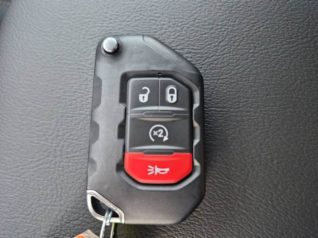 Thumbnail: 2026 Jeep Wrangler - 18