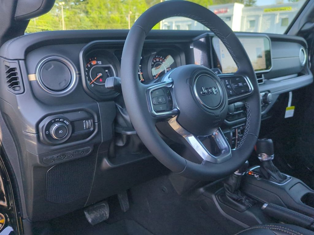 Thumbnail: 2026 Jeep Wrangler - 2