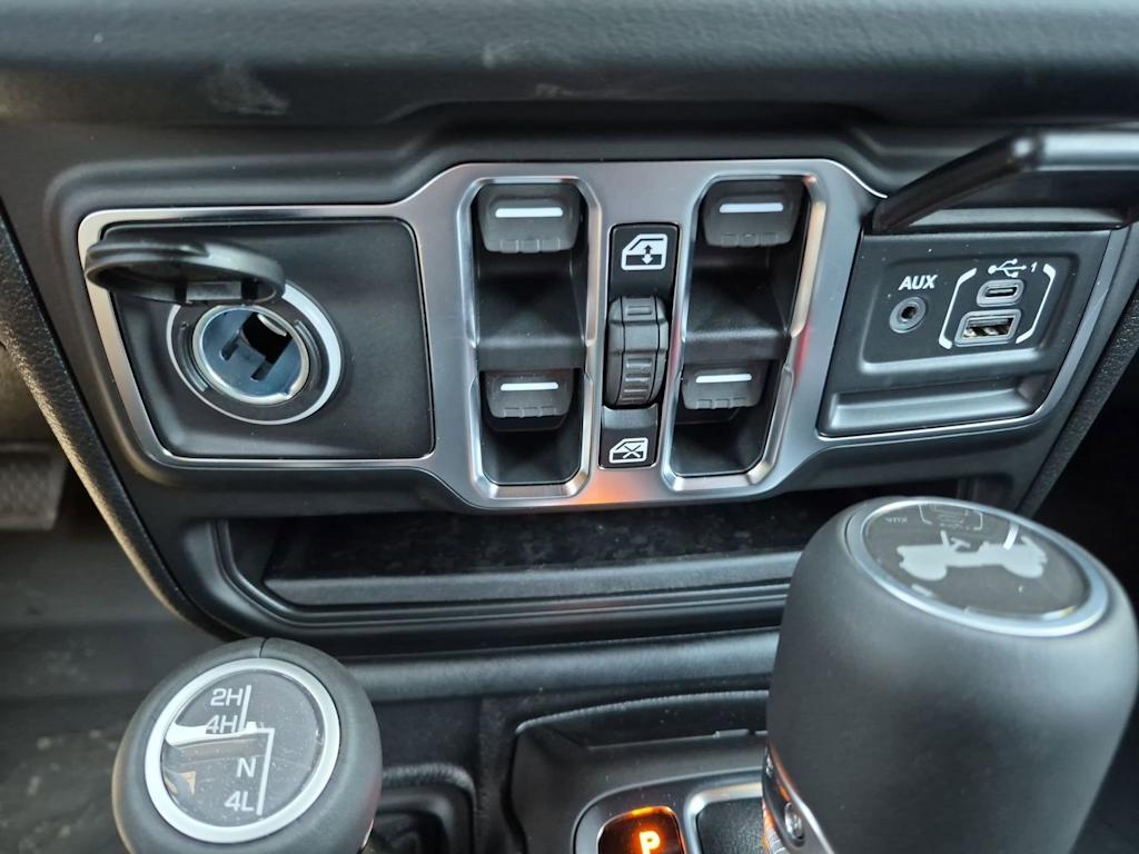 Thumbnail: 2026 Jeep Wrangler - 37