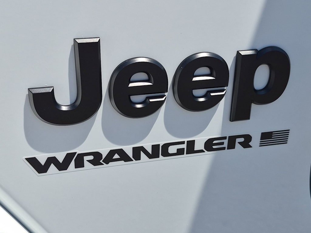 Thumbnail: 2026 Jeep Wrangler - 6