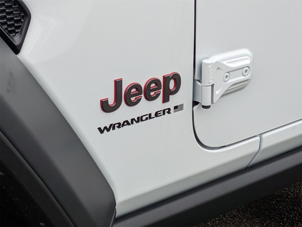 Thumbnail: 2025 Jeep Wrangler - 23