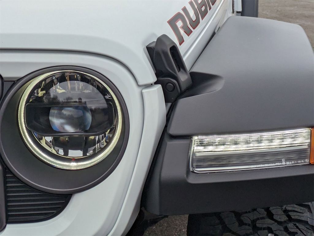 Thumbnail: 2025 Jeep Wrangler - 22