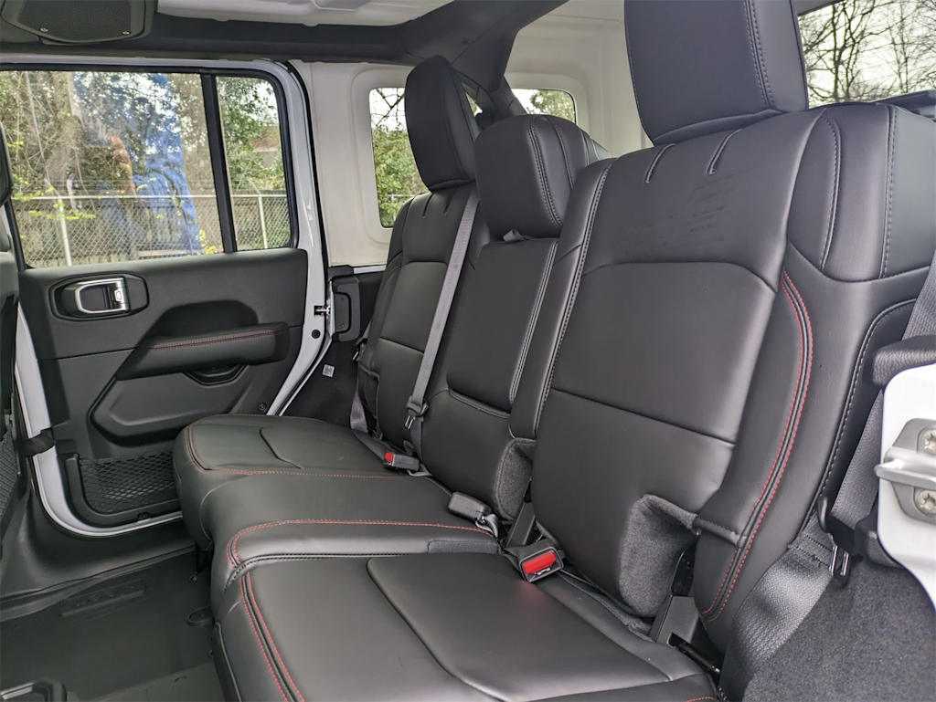 Thumbnail: 2025 Jeep Wrangler - 25