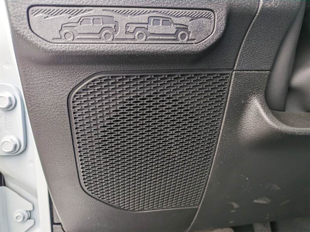 Thumbnail: 2025 Jeep Wrangler - 34