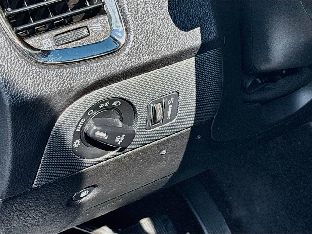 Thumbnail: 2020 Dodge Durango - 23