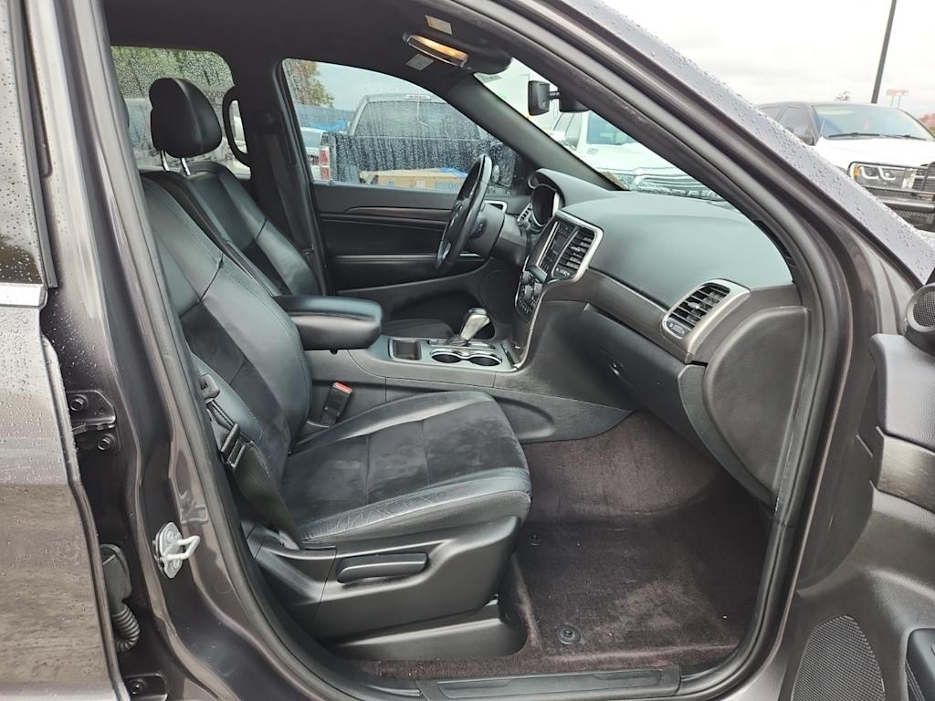 Thumbnail: 2018 Jeep Grand Cherokee - 20