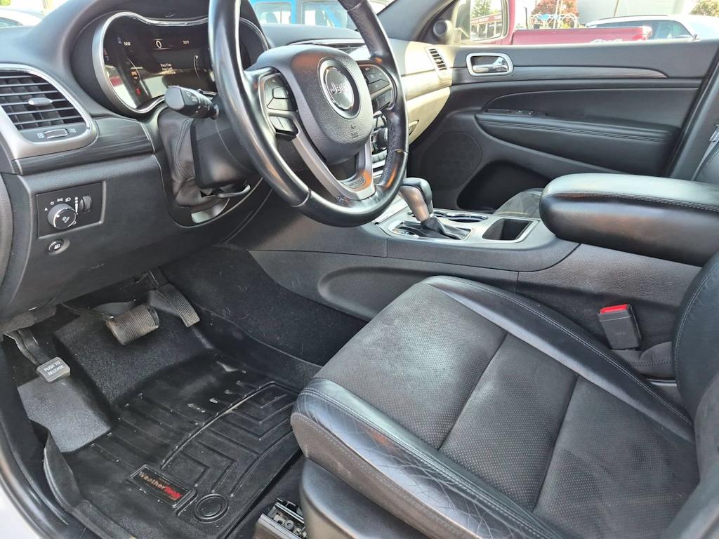Thumbnail: 2020 Jeep Grand Cherokee - 10