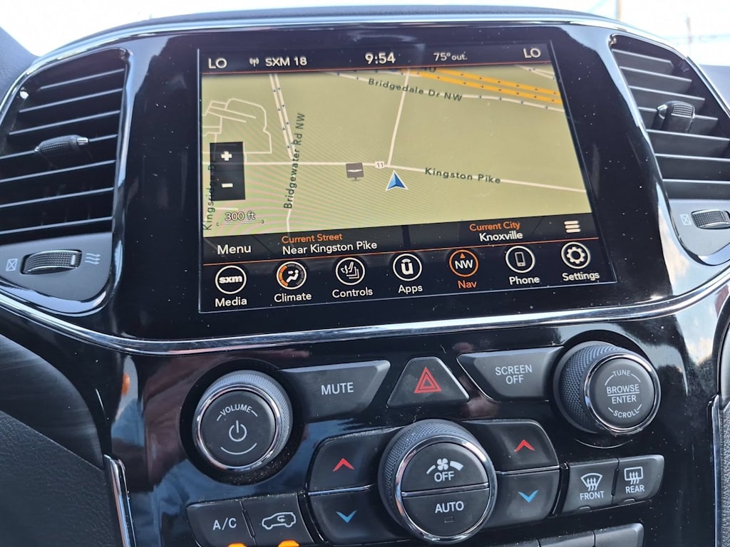 Thumbnail: 2020 Jeep Grand Cherokee - 32