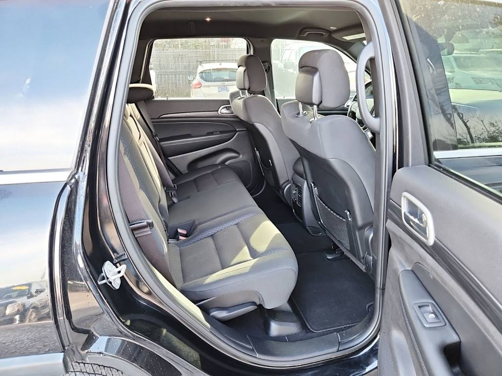 Thumbnail: 2020 Jeep Grand Cherokee - 24