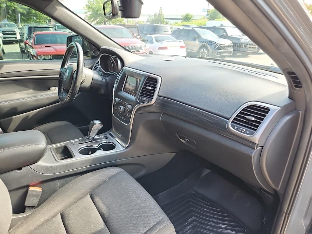 Thumbnail: 2020 Jeep Grand Cherokee - 11