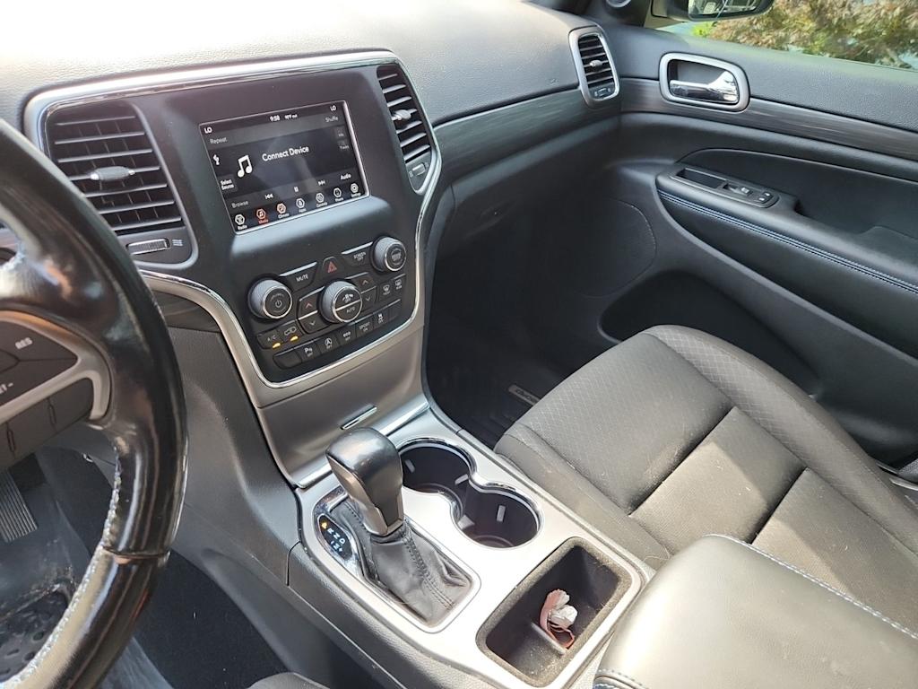 Thumbnail: 2020 Jeep Grand Cherokee - 12