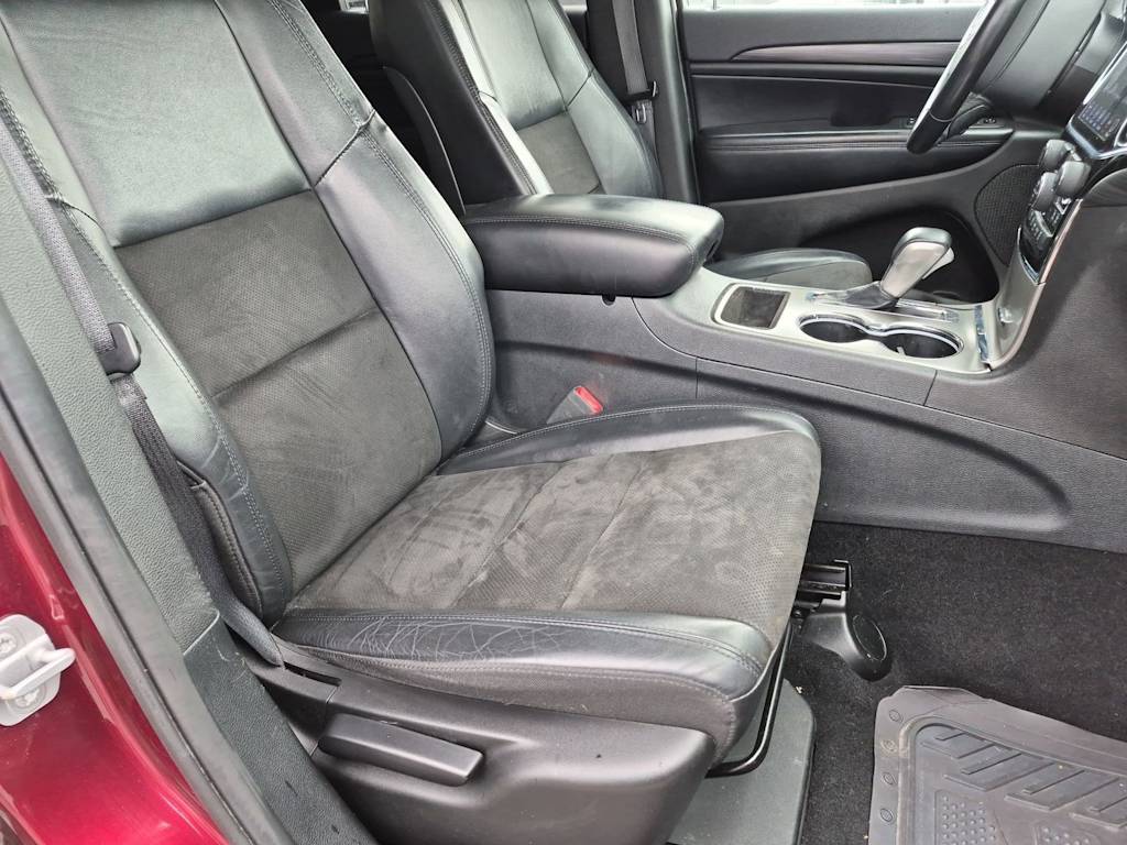 Thumbnail: 2019 Jeep Grand Cherokee - 12