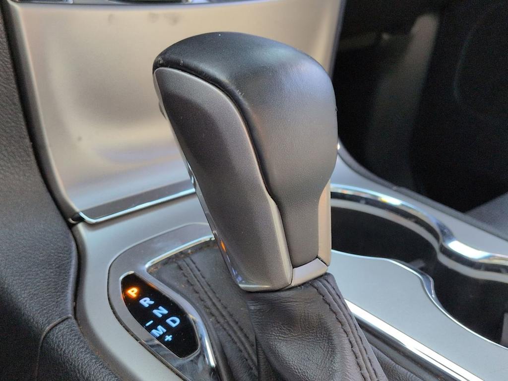 Thumbnail: 2019 Jeep Grand Cherokee - 12