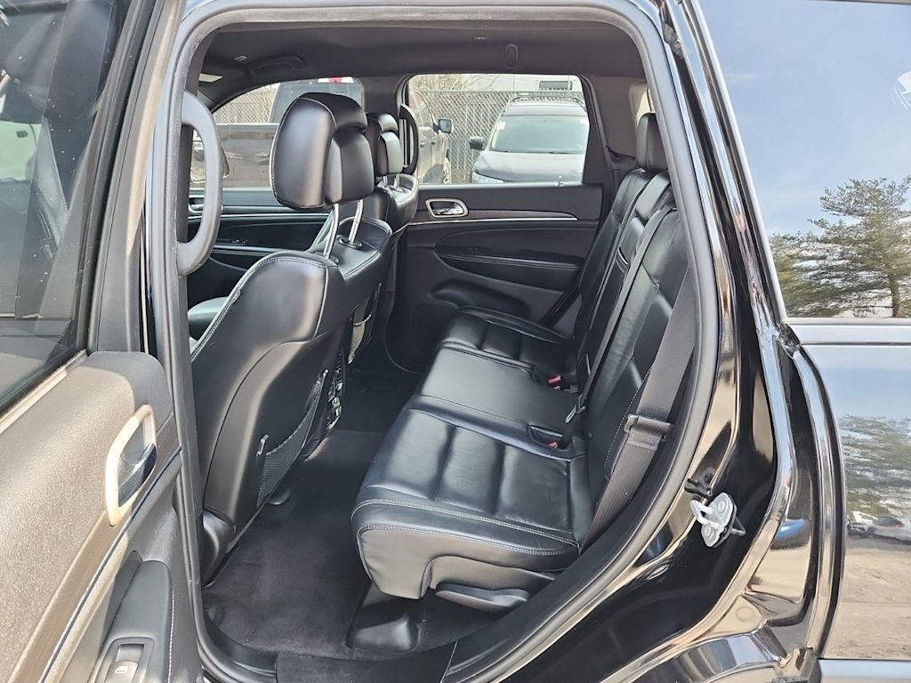 Thumbnail: 2017 Jeep Grand Cherokee - 26