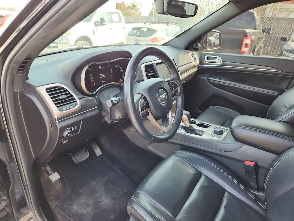 Thumbnail: 2017 Jeep Grand Cherokee - 10