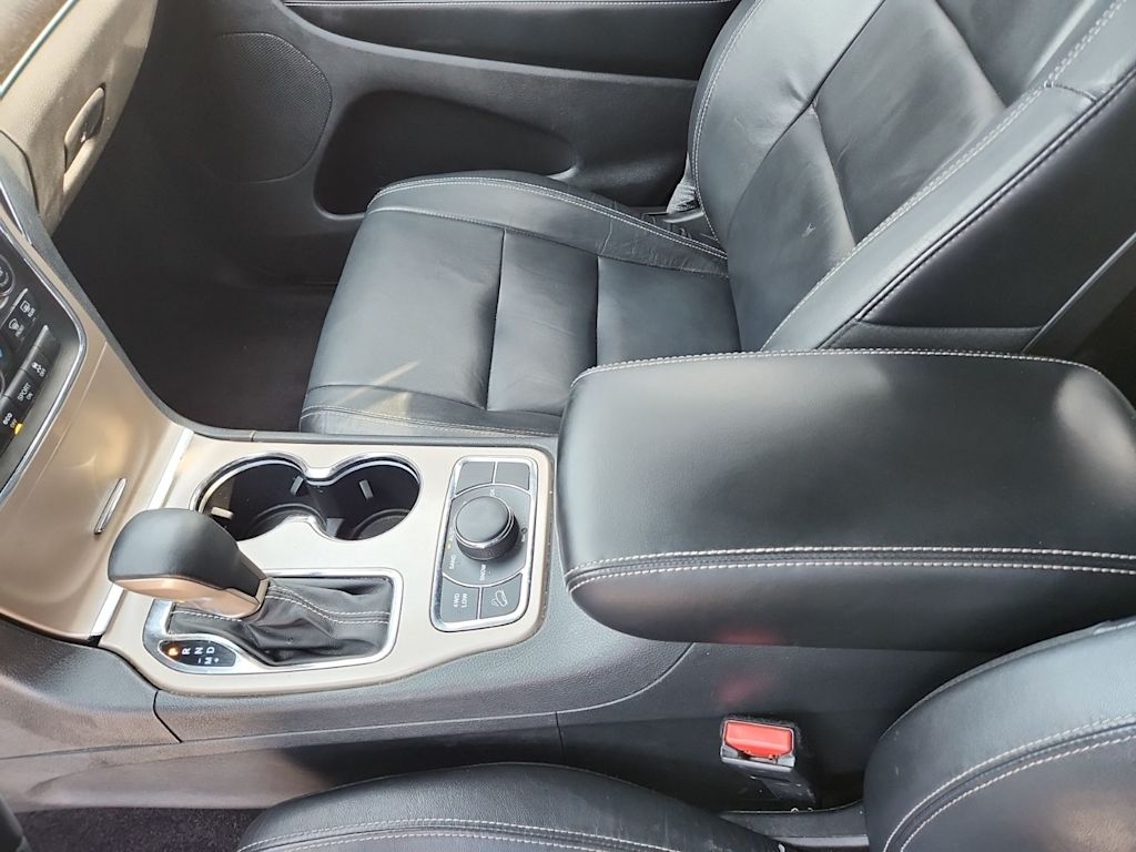 Thumbnail: 2017 Jeep Grand Cherokee - 12