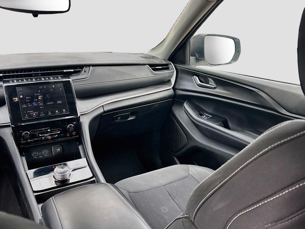 Thumbnail: 2024 Jeep Grand Cherokee - 14