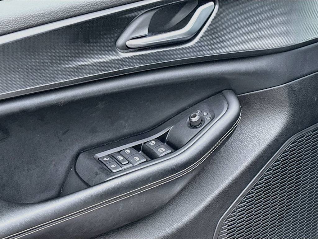 Thumbnail: 2024 Jeep Grand Cherokee - 25