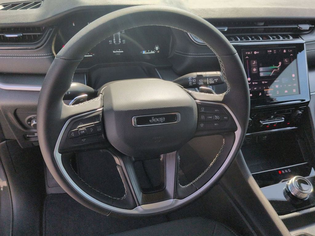 Thumbnail: 2026 Jeep Grand Cherokee - 12