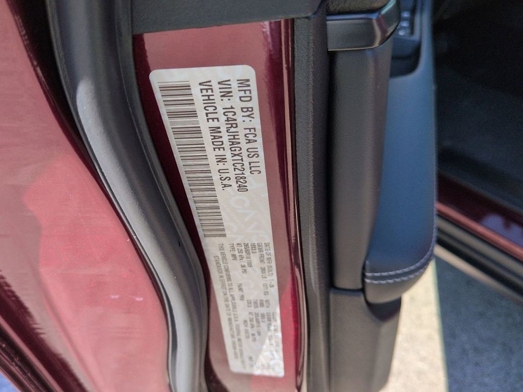 Thumbnail: 2026 Jeep Grand Cherokee - 14