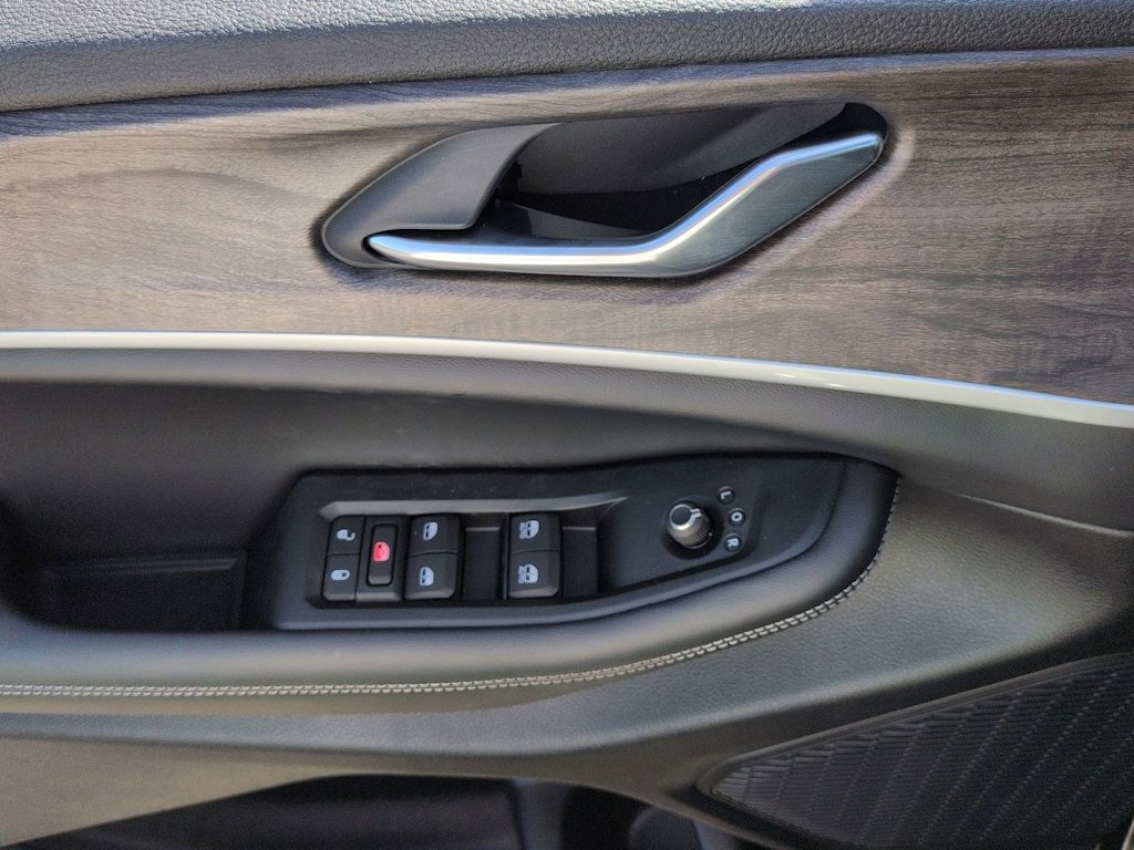 Thumbnail: 2026 Jeep Grand Cherokee - 22
