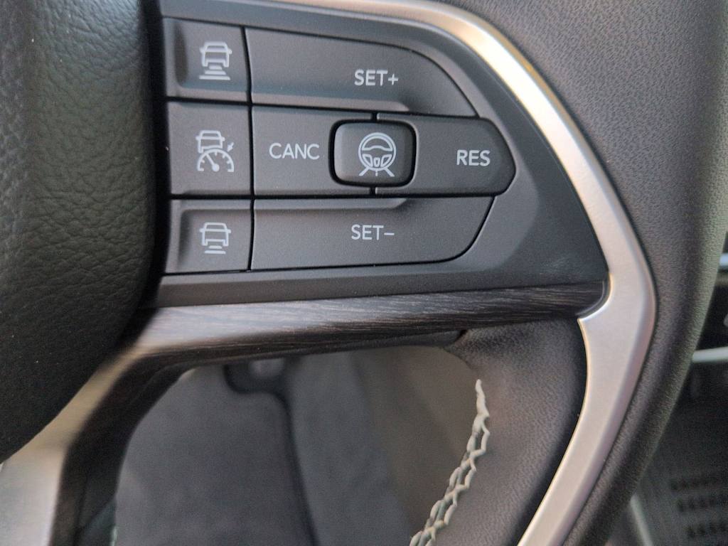 Thumbnail: 2026 Jeep Grand Cherokee - 27