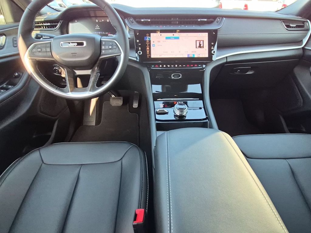 Thumbnail: 2026 Jeep Grand Cherokee - 2