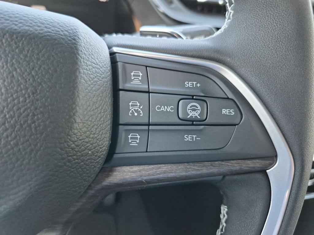 Thumbnail: 2026 Jeep Grand Cherokee - 29