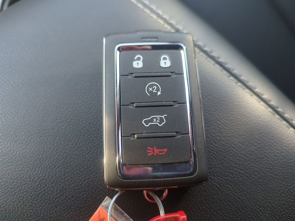 Thumbnail: 2026 Jeep Grand Cherokee - 16