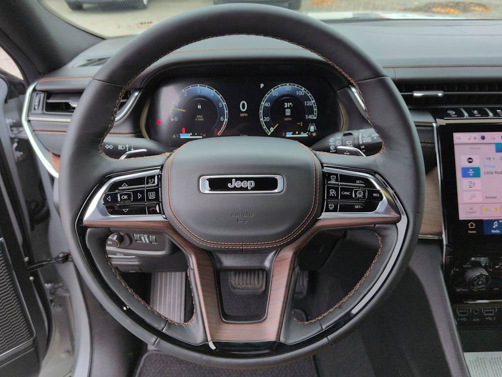Thumbnail: 2025 Jeep Grand Cherokee - 13