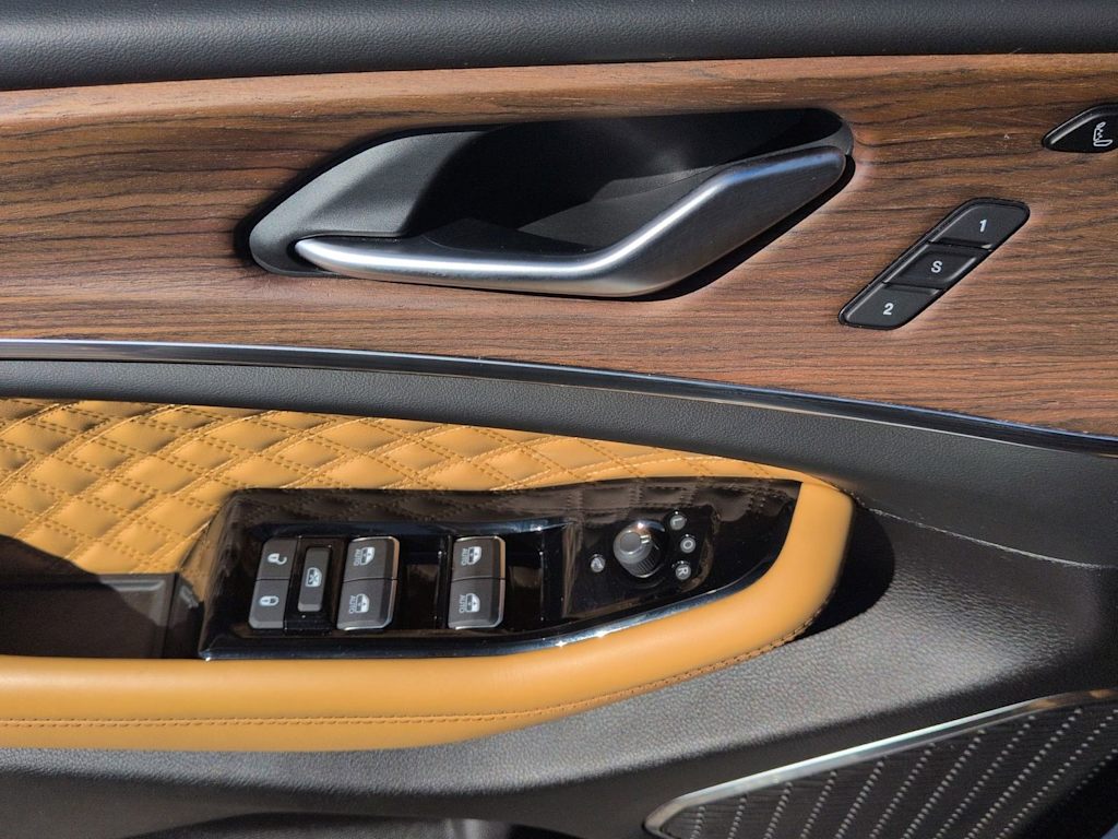 Thumbnail: 2024 Jeep Grand Cherokee - 20