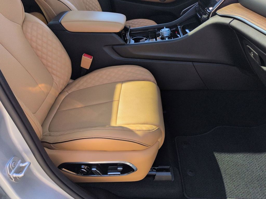 Thumbnail: 2024 Jeep Grand Cherokee - 10