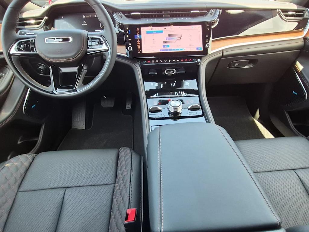 Thumbnail: 2026 Jeep Grand Cherokee - 2