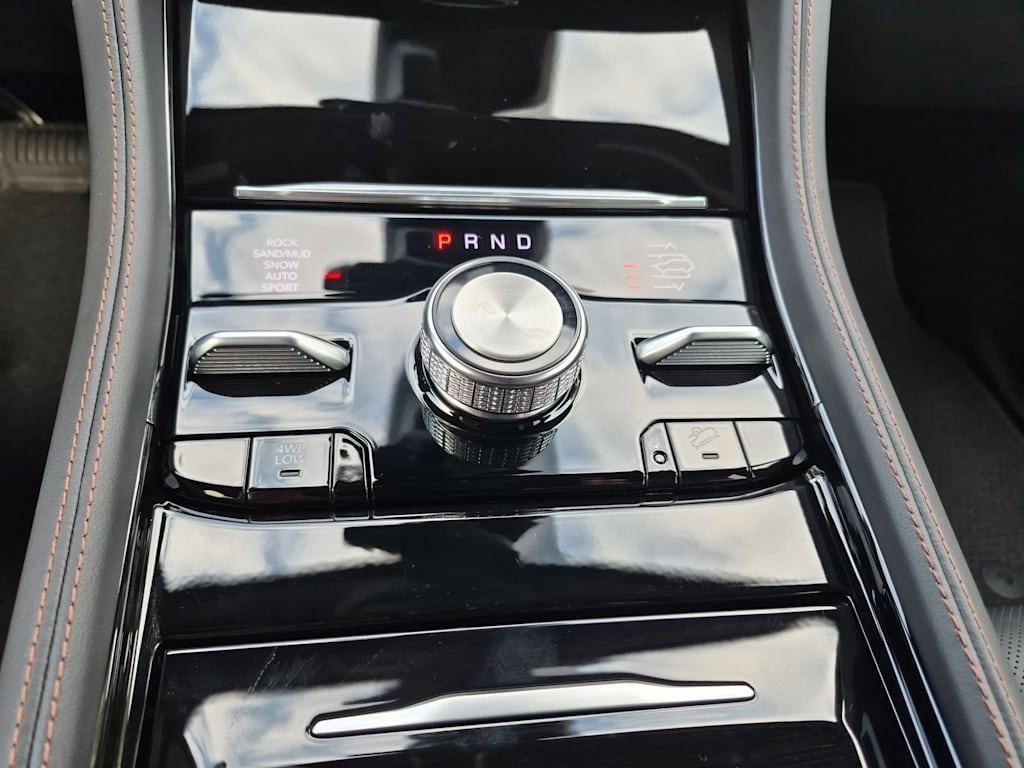 Thumbnail: 2026 Jeep Grand Cherokee - 15