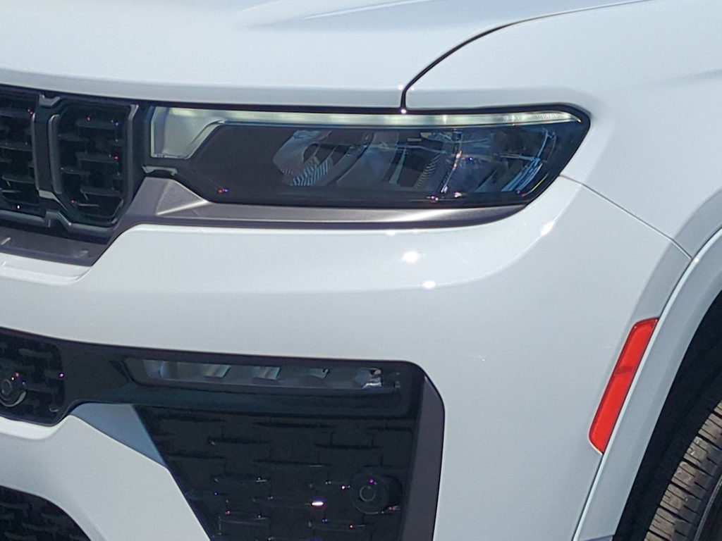 Thumbnail: 2026 Jeep Grand Cherokee - 23