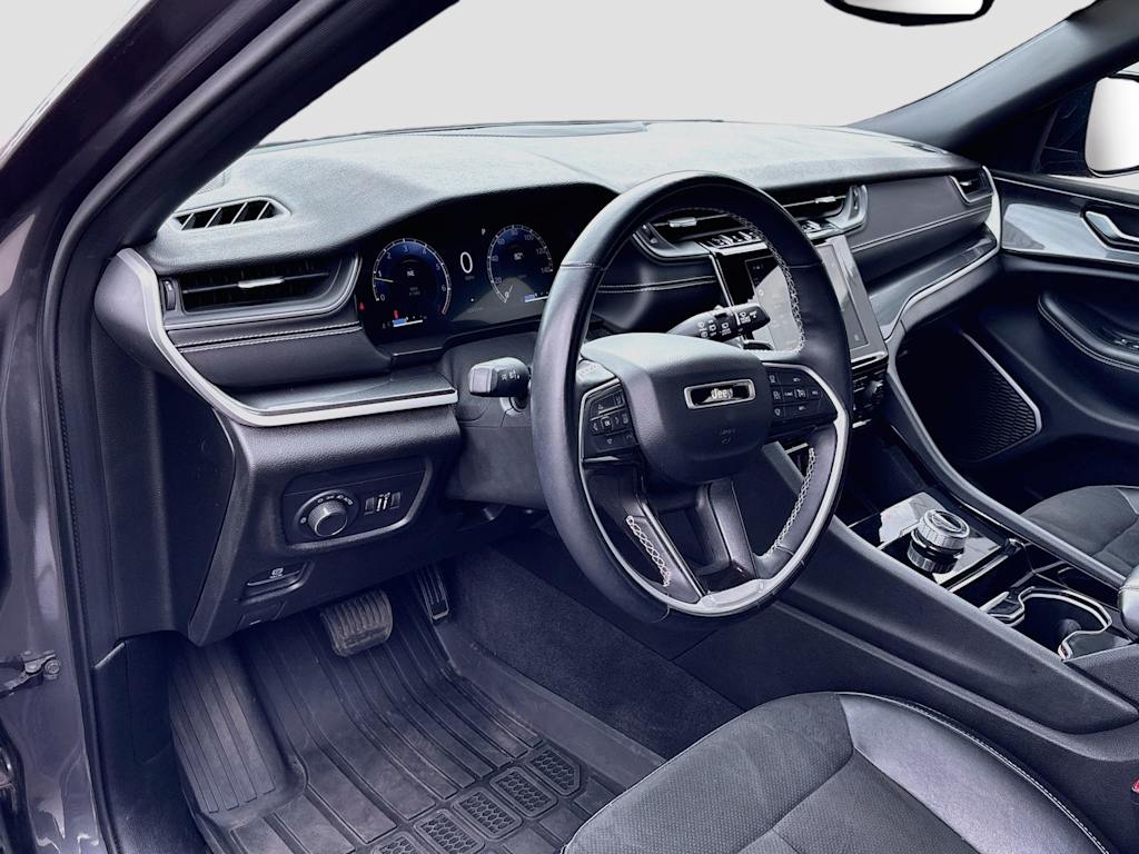 Thumbnail: 2021 Jeep Grand Cherokee L - 2