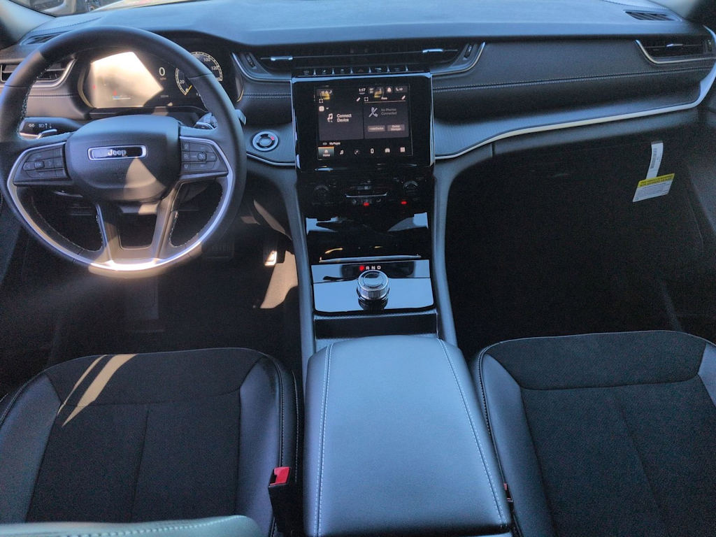 Thumbnail: 2025 Jeep Grand Cherokee L - 9