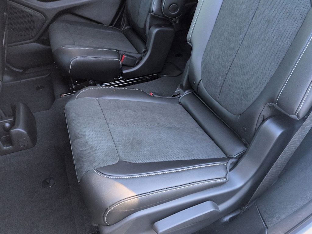 Thumbnail: 2025 Jeep Grand Cherokee L - 25